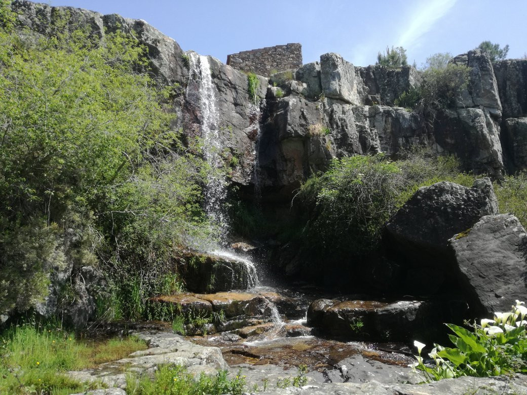 Cascata do Escalvadouro景点图片