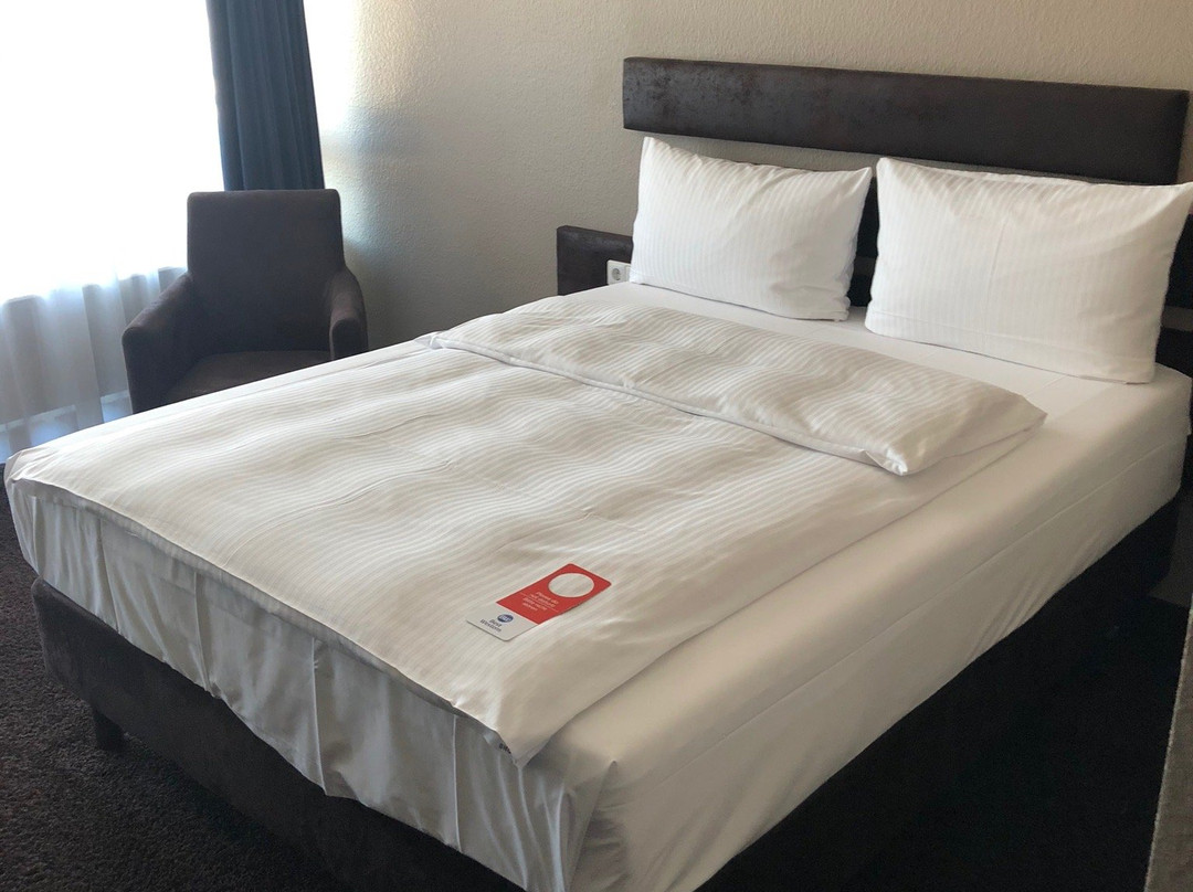 斯图加特斯彻韦伯汀根美居酒店主图