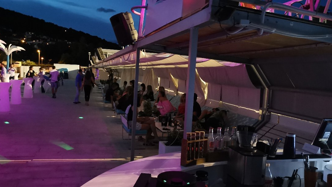 Jadran Beach Bar景点图片