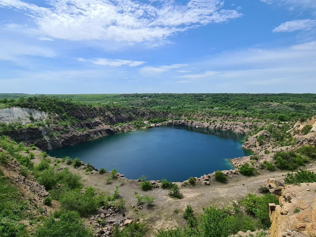 Blue Lake景点图片