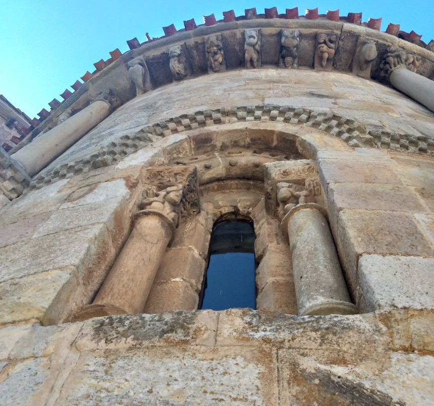 San Pedro de Cervatos-Cervatos必去景点