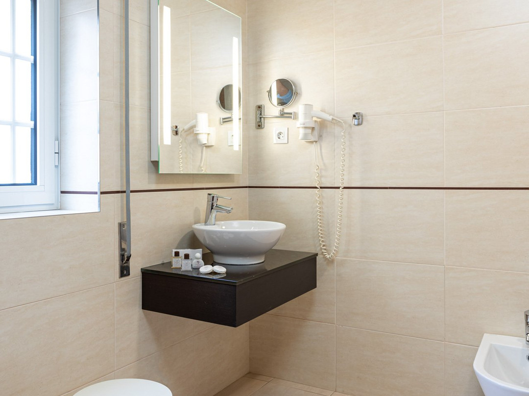 Hotel Aveiro Center主图
