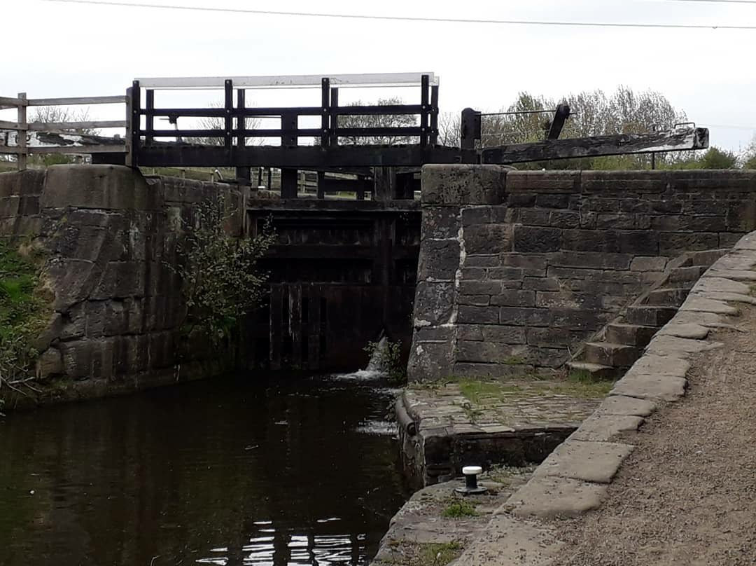 Rochdale Canal景点图片