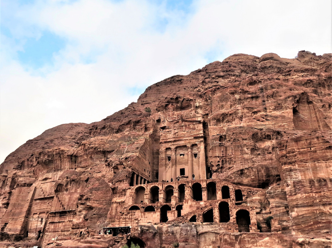 The Urn Tomb-佩特拉必去景点
