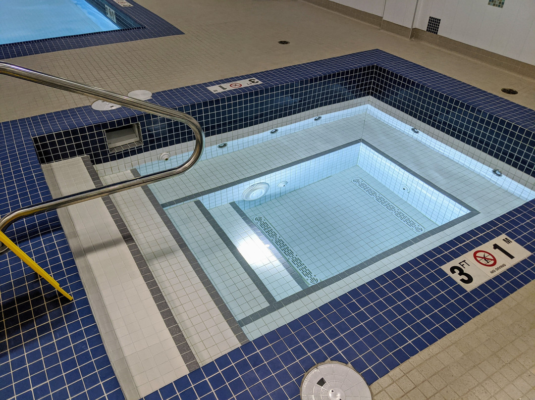 Best Western Plus Hinton Inn & Suites主图