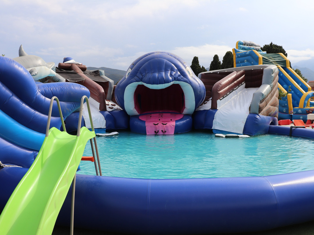 AquaGliss 66-Vinca必去景点