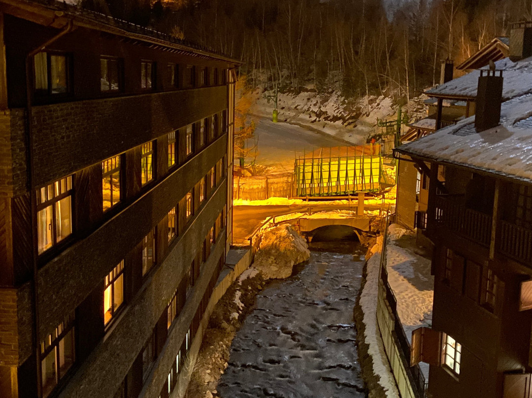 欧罗艾斯奎酒店主图