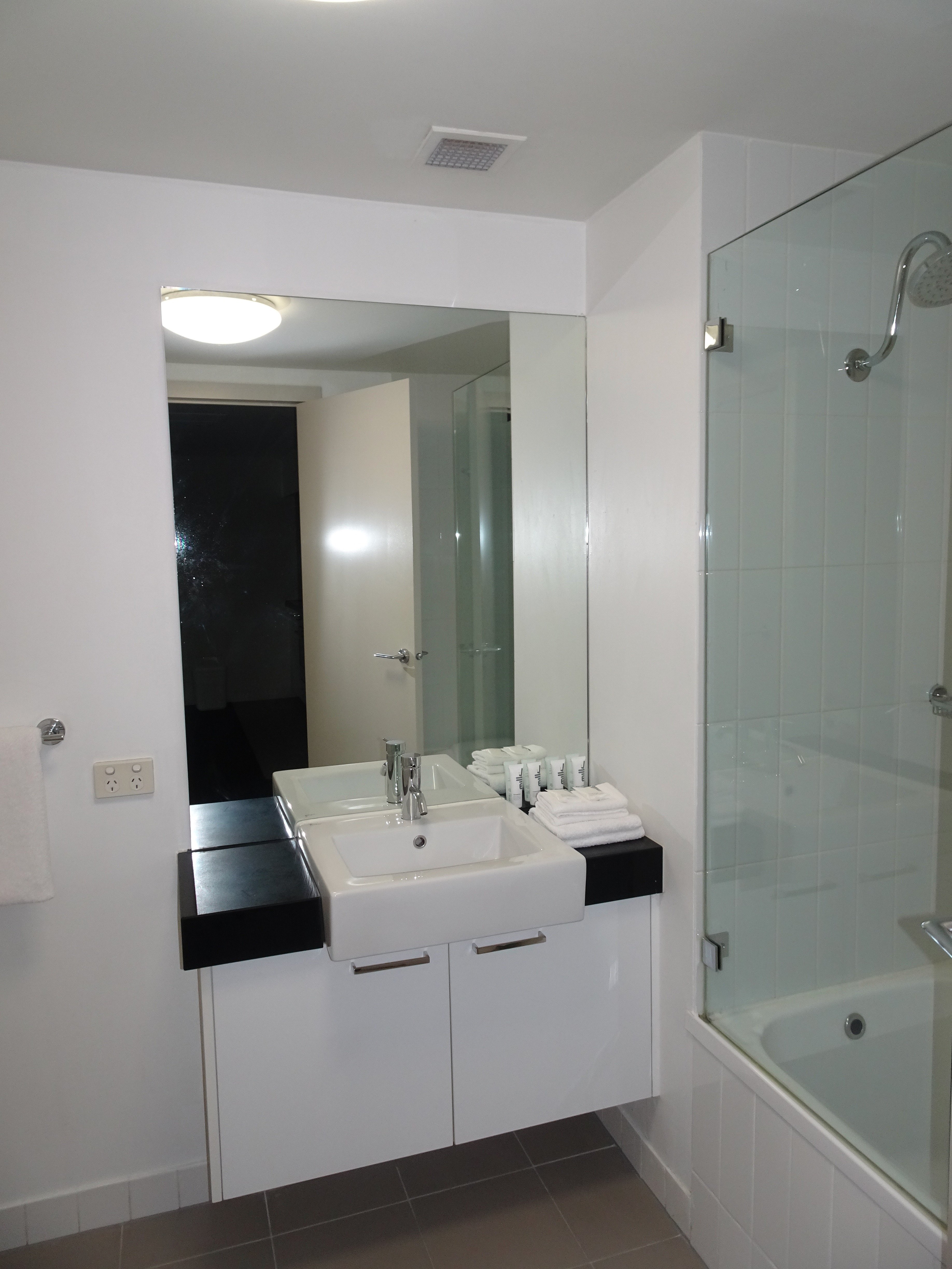 奎斯特多克兰斯酒店-浴室