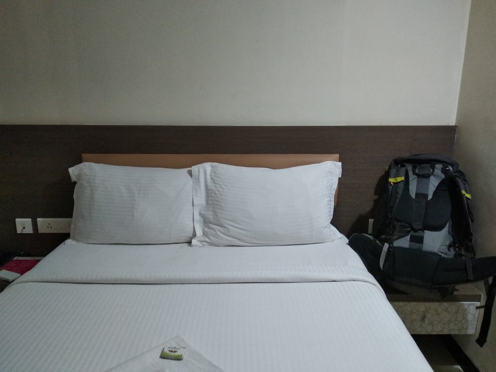 Hotel Sownthariyam主图