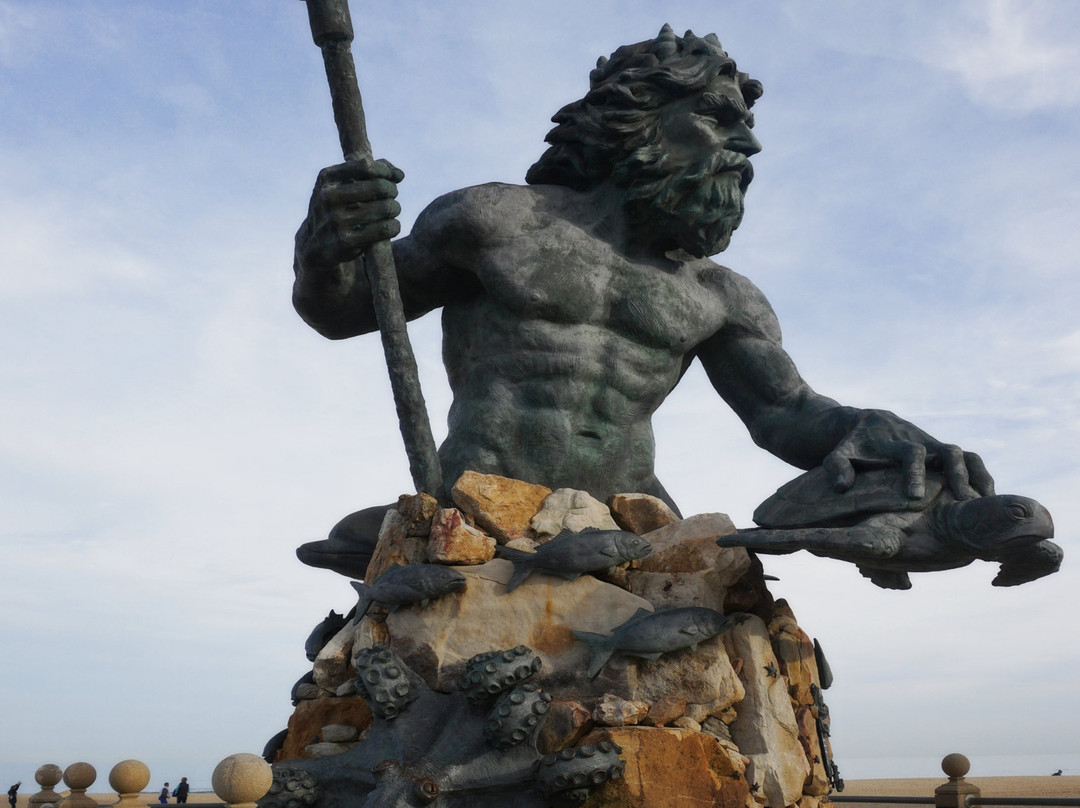 King Neptune Statue on the Boardwalk-弗吉尼亚海滩必去景点