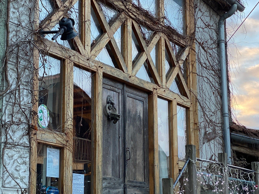 哈拉斯皮卡德杜圣住宿加早餐旅馆主图