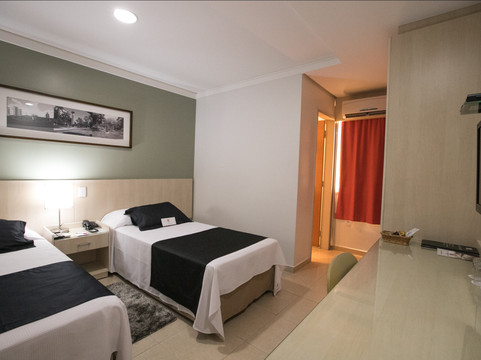 麦阿尼酒店主图