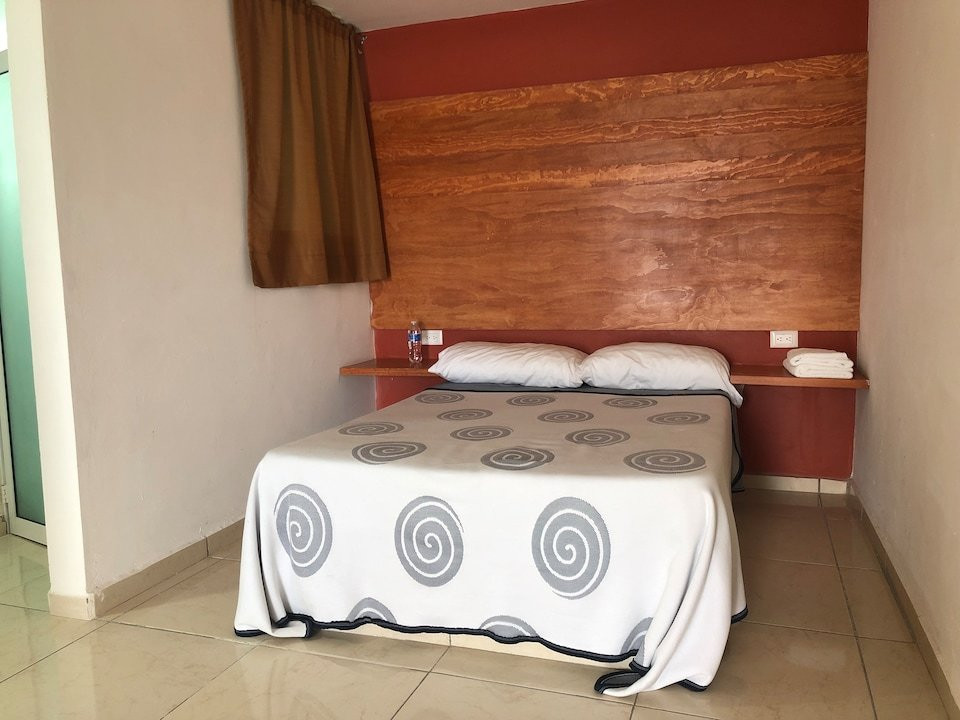 OYO Hotel Familiar Tollan主图