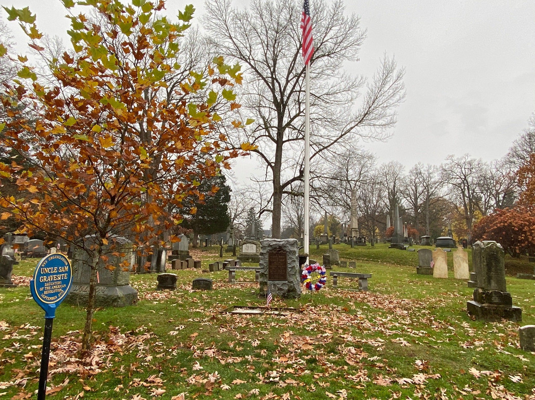 Oakwood Cemetery景点图片