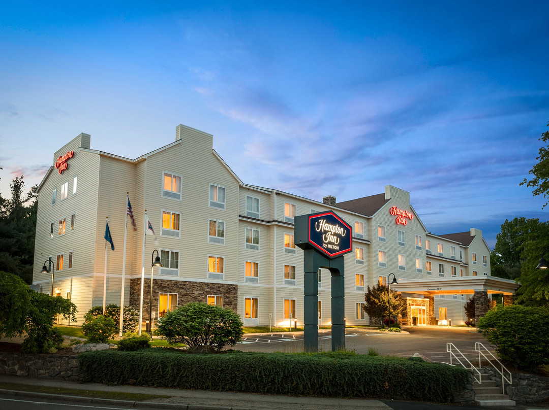 纳舒华希尔顿恒庭酒店主图