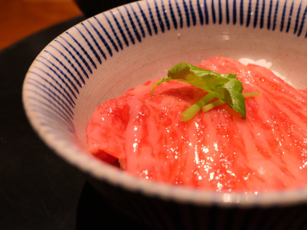 蕃 YORONIKU