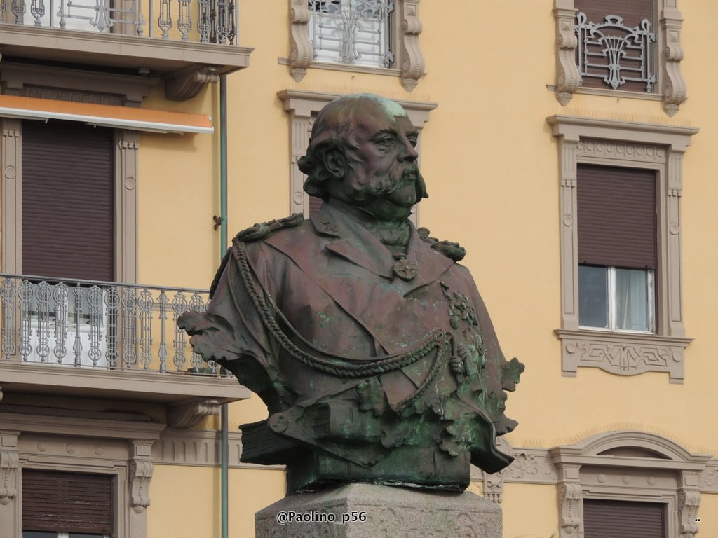 Monumento a Benedetto Brin-里窝那必去景点