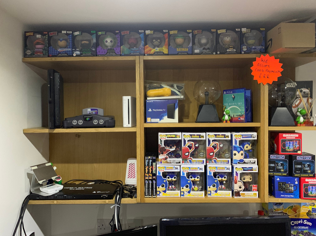 The Geek Guys Video Games & Arcade Collectors-Grangemouth必去景点