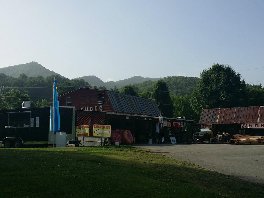 JJ's Deep Creek Tubes景点图片