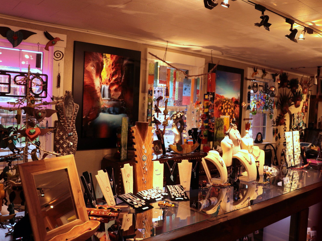 斯普林代尔旅游景点-Sorella Gallery