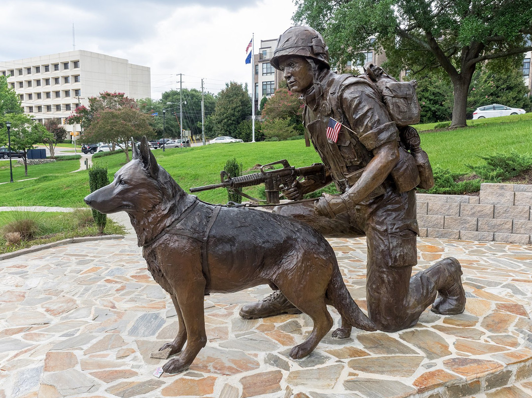 War Dog Memorial景点图片