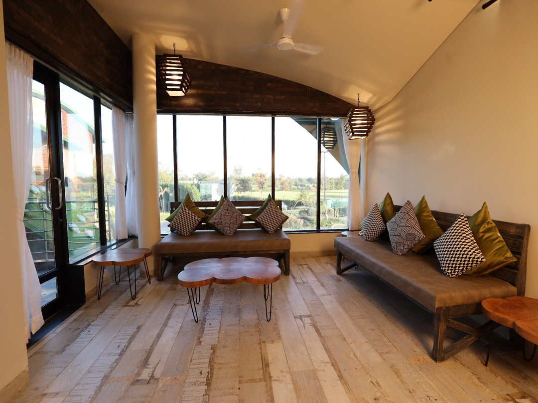 Neonz Resort & Club主图