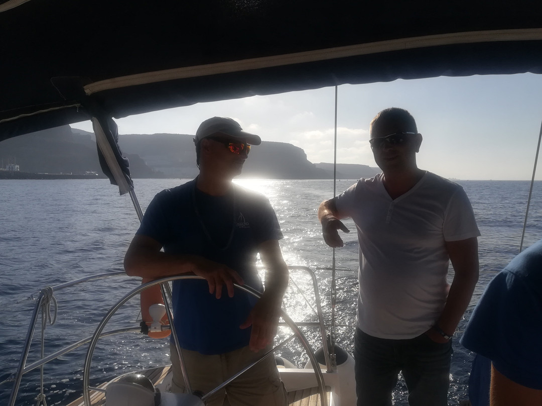 Karolka Yacht Charter-莫干港必去景点