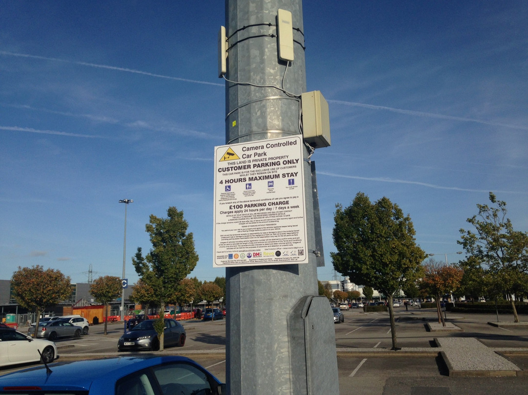 Monks Cross Shopping景点图片