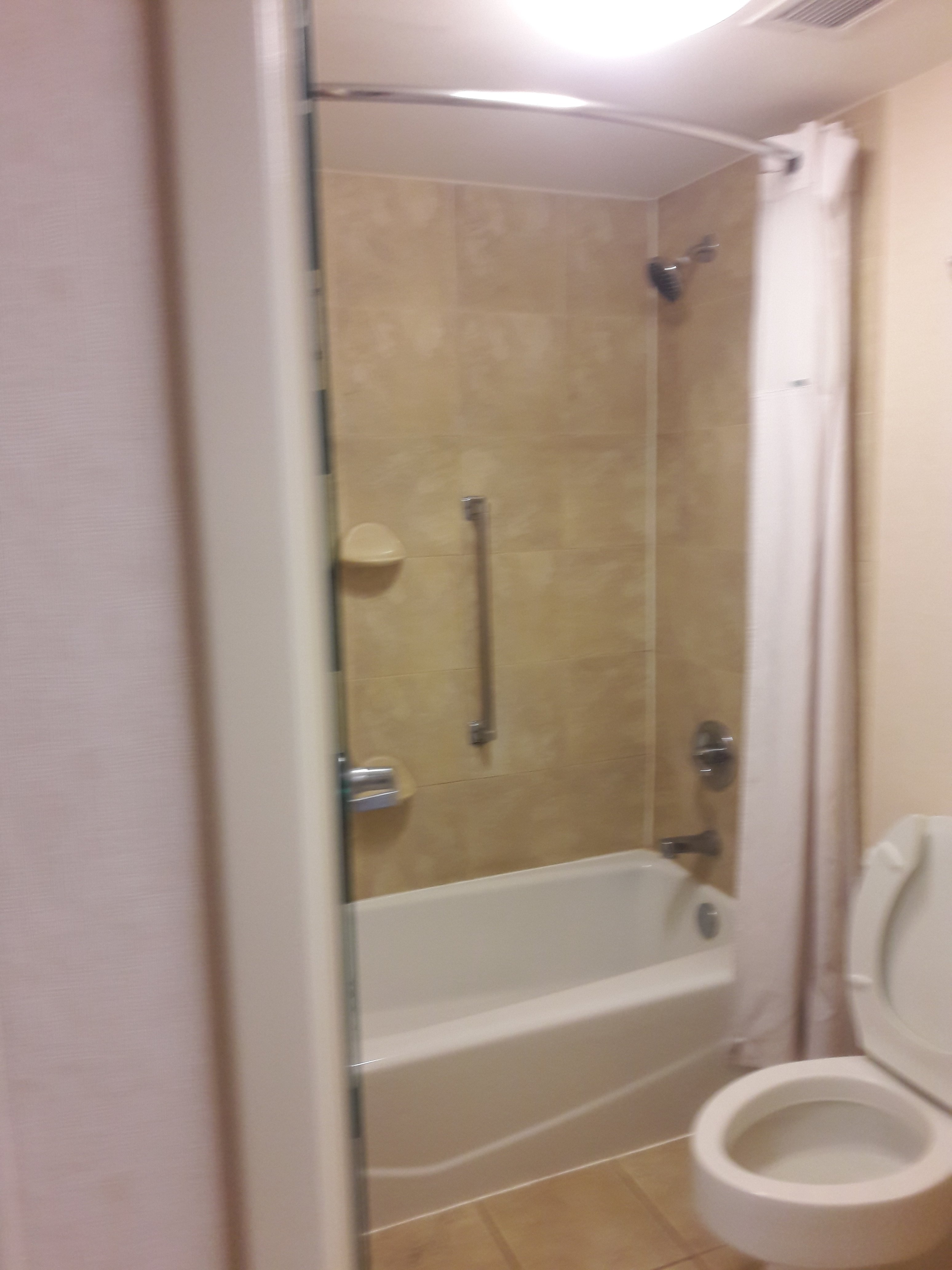 Days Inn by Wyndham Las Cruces-浴室