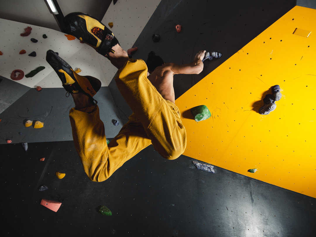 Codru旅游景点-Chisinau Bouldering Project