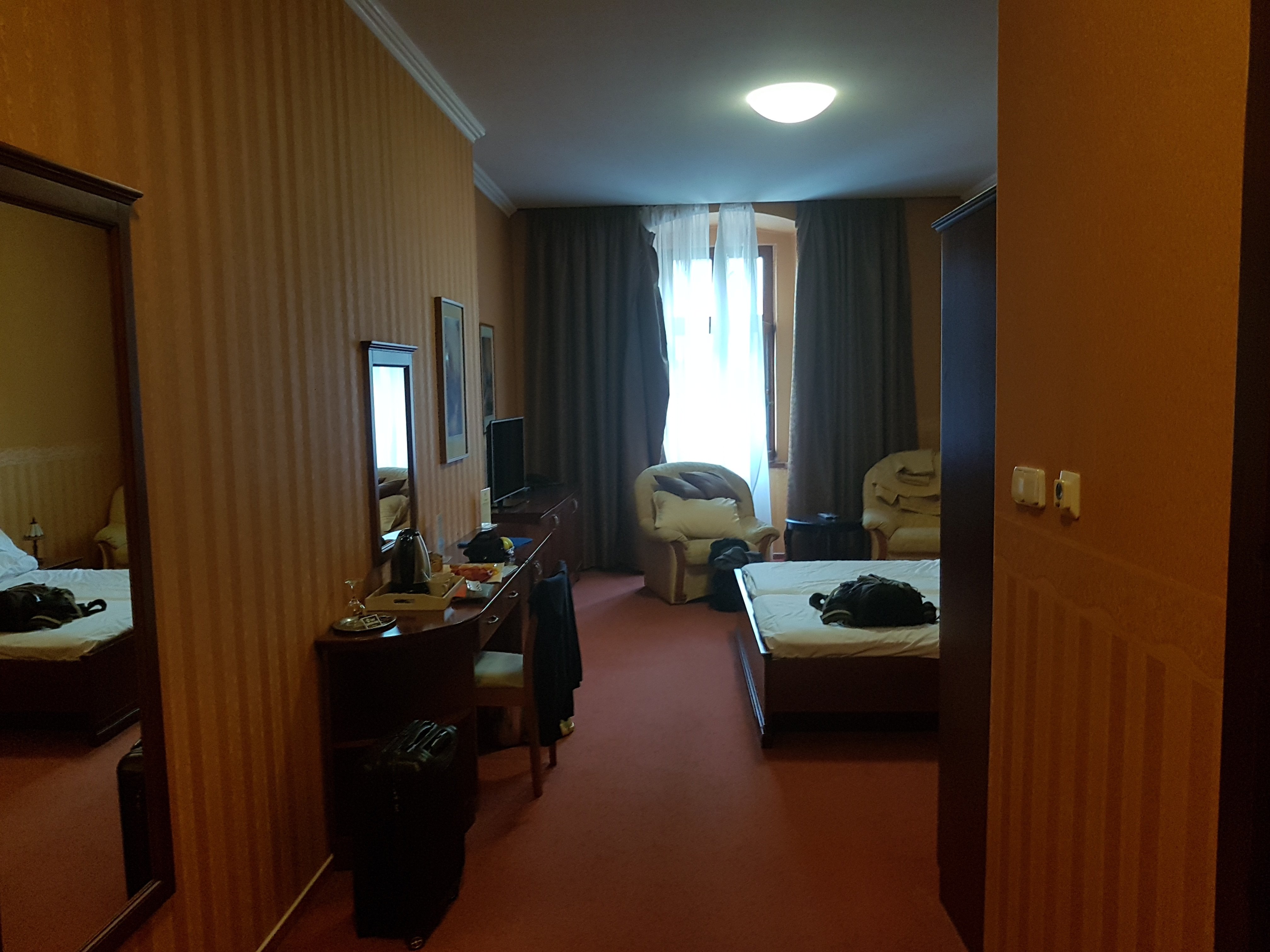 Hotel U Leva-官方