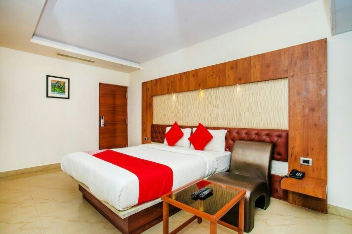 OYO 17102 Hotel Azure Park主图