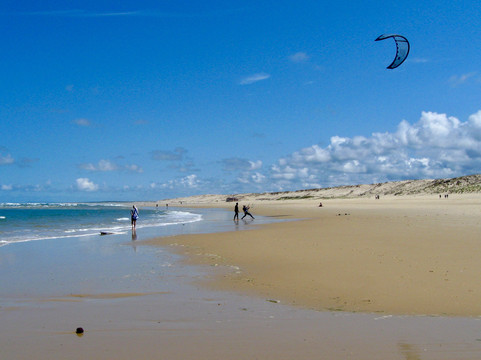 波浪之家酒店主图