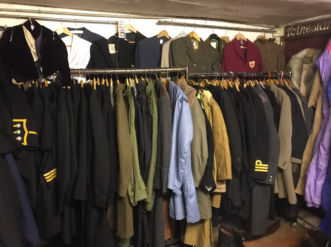 Revival-托特尼斯必去景点