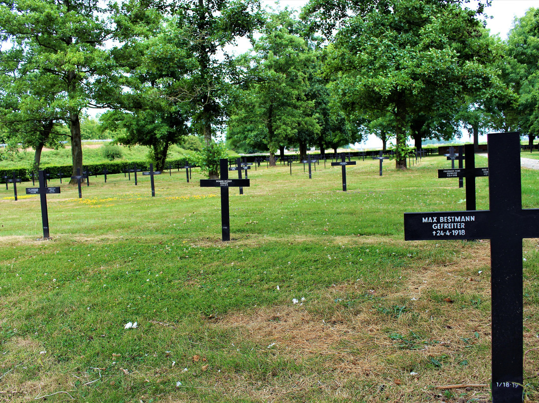 Steenwerck German military cemetery景点图片