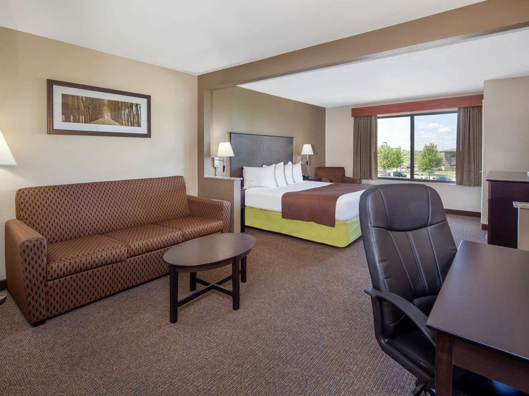 AmericInn by Wyndham Rochester Airport主图