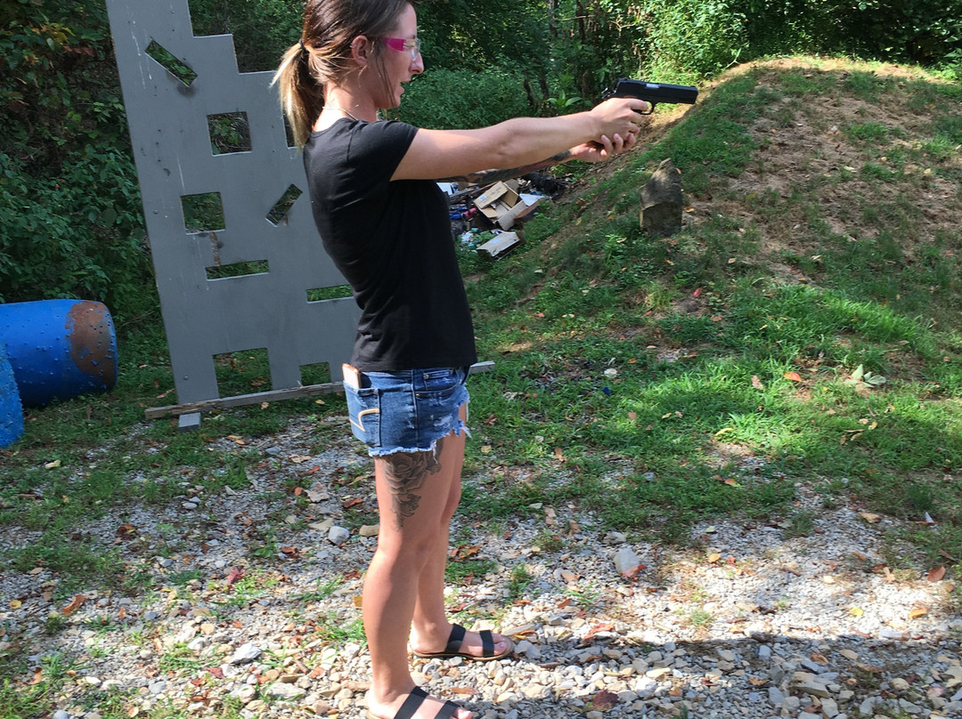 Washington County Machine Guns-West Alexander必去景点