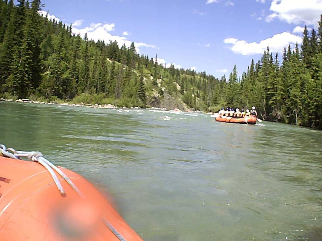 Canadian Rockies Rafting景点图片