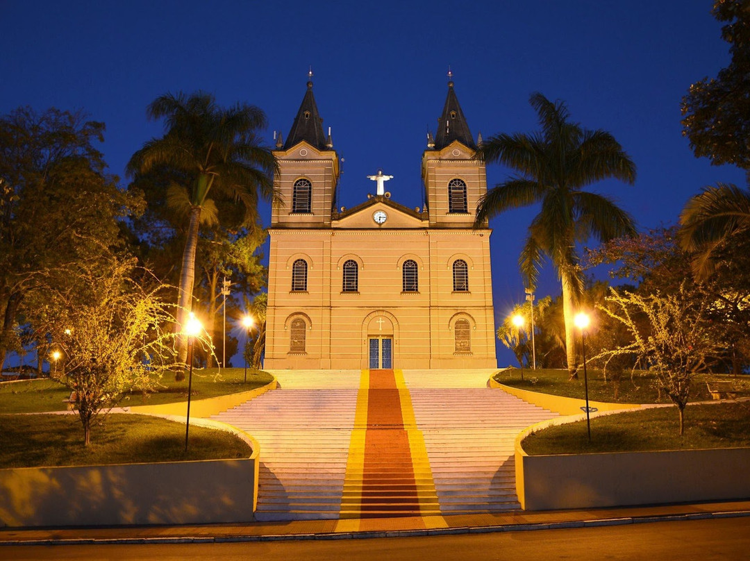 Bueno Brandao旅游景点-Igreja Matriz do Bom Jesus