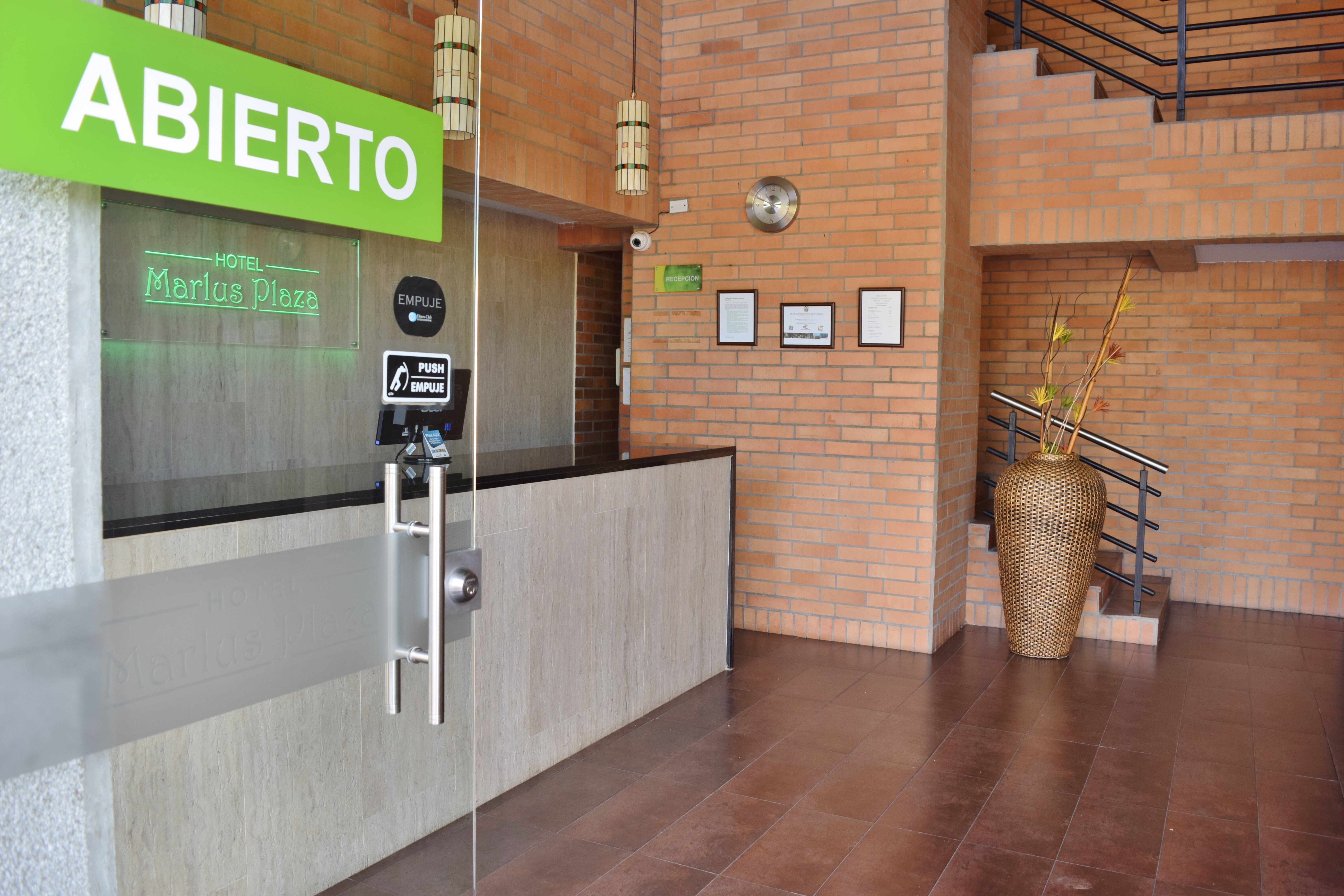 Hotel Marlus Plaza Villanueva-浴室
