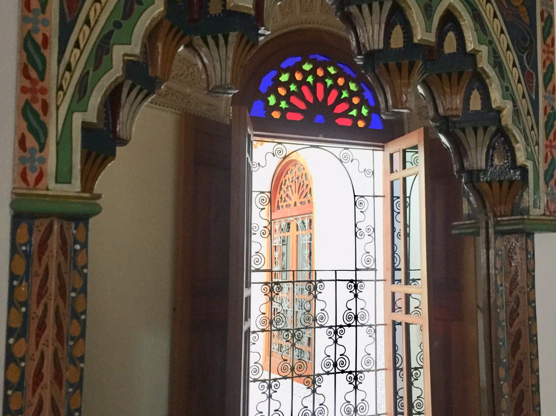 里亚德博斯坦酒店主图