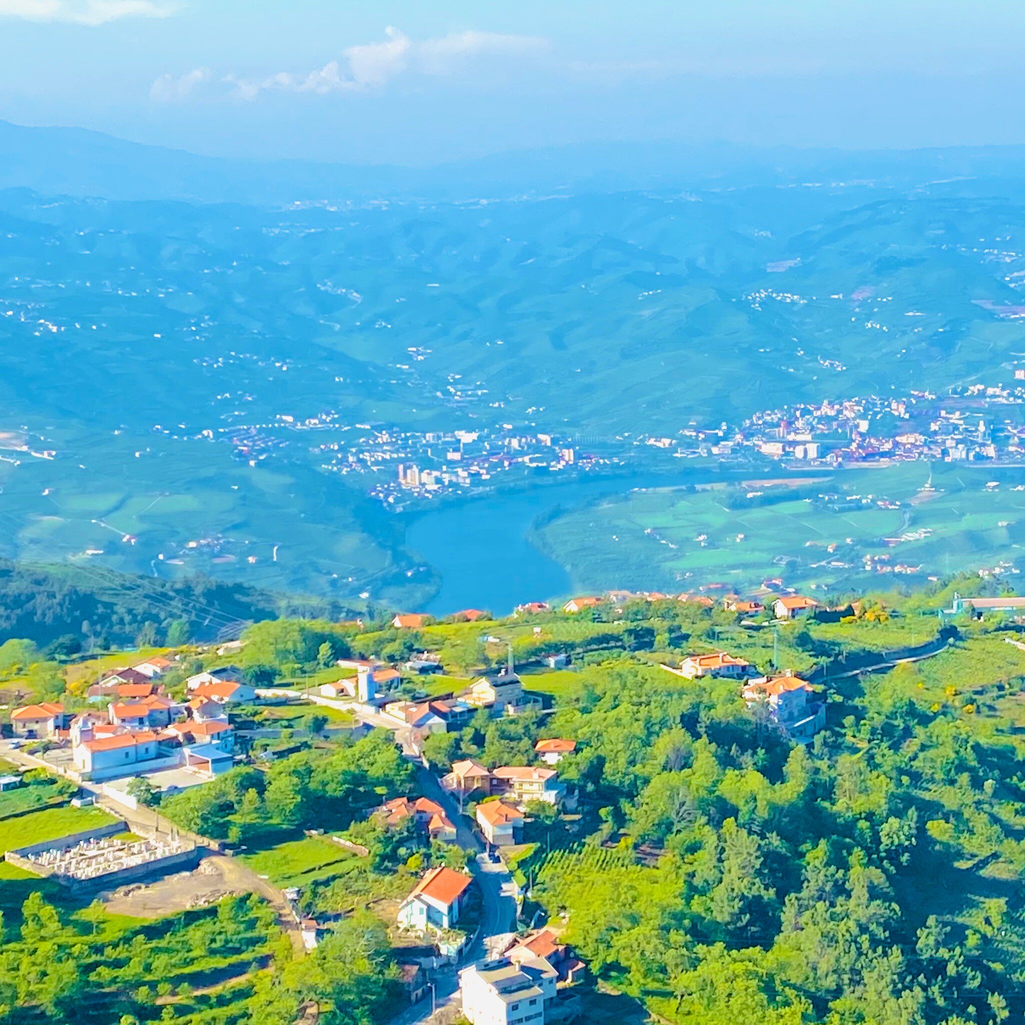 Paraíso Douro-官方