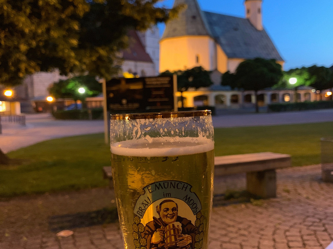 祖尔帕斯特酒店主图