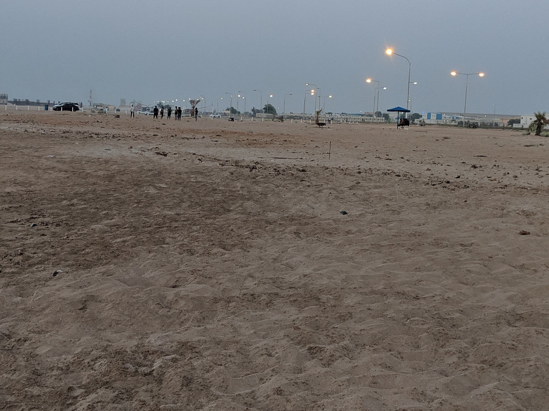 Umm Al Qwain Open Beach-乌姆盖万必去景点