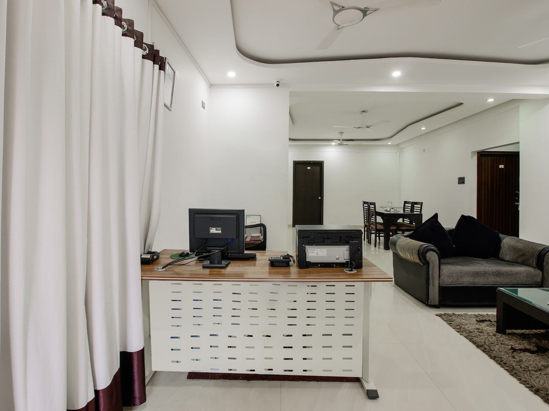 Capital O 14503 Hotel Hill View Guest House主图