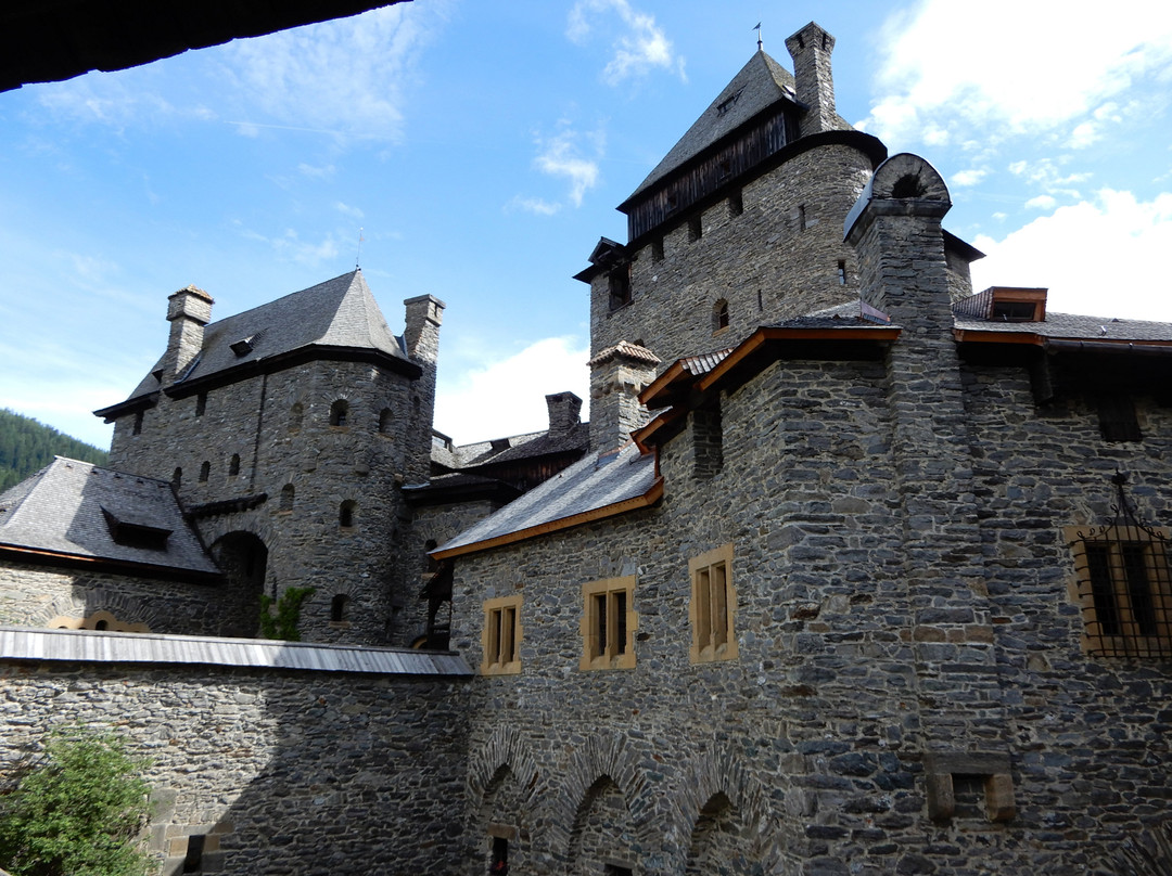 Burg Finstergrun景点图片