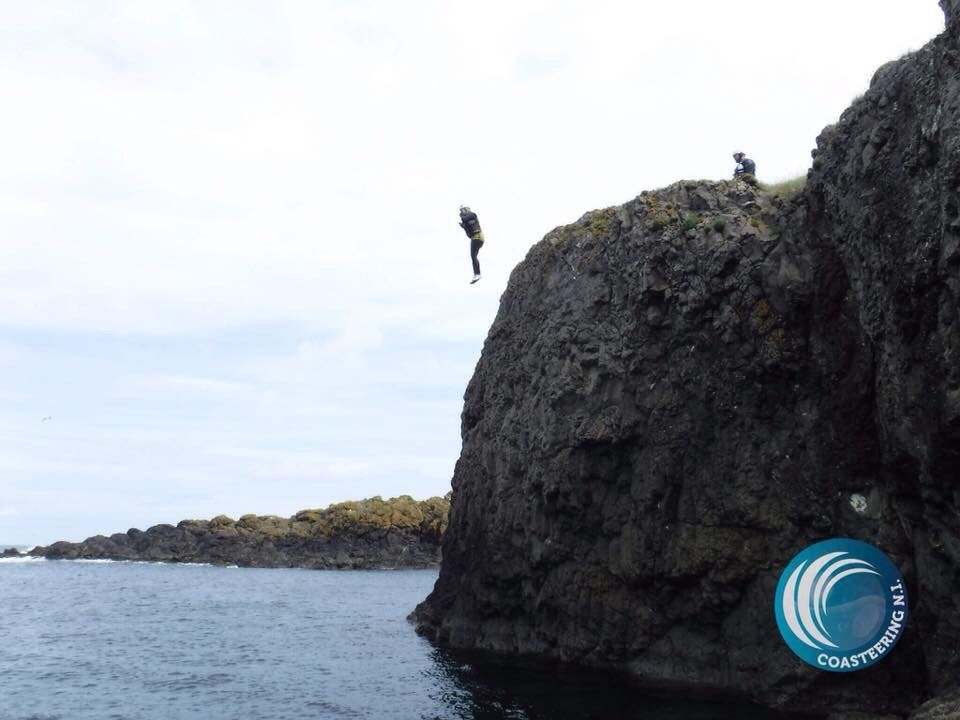 Coasteering NI - Private Tours-Ballintoy必去景点