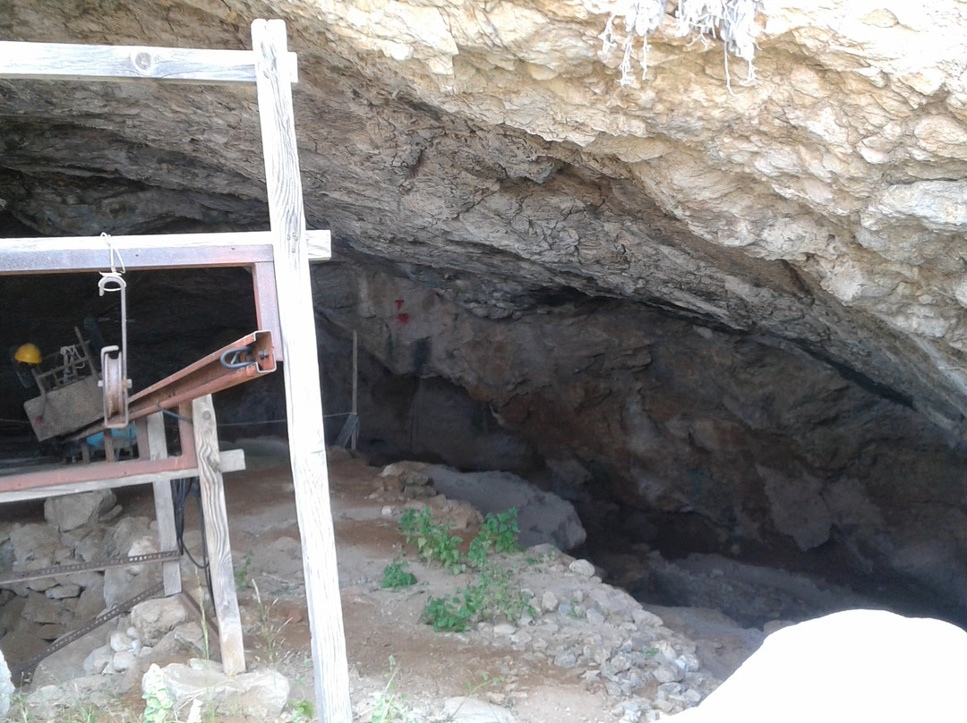 Charkadio Cave景点图片