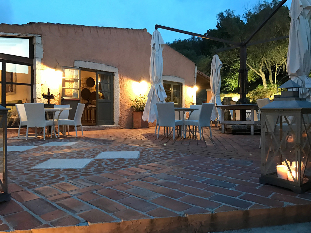 斯卡佐西亚卡鲁酒店主图