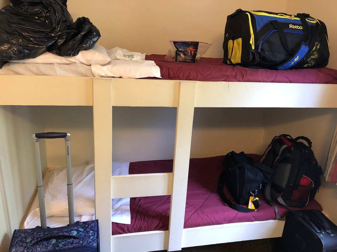 The Upper Pass Lodge主图